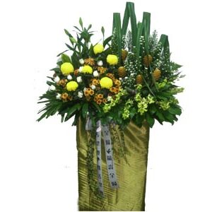 Sympathy Wreath (FW-109)