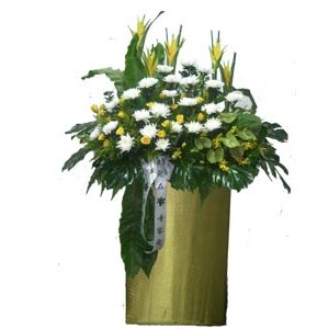 Sympathy Wreath (FW-112)